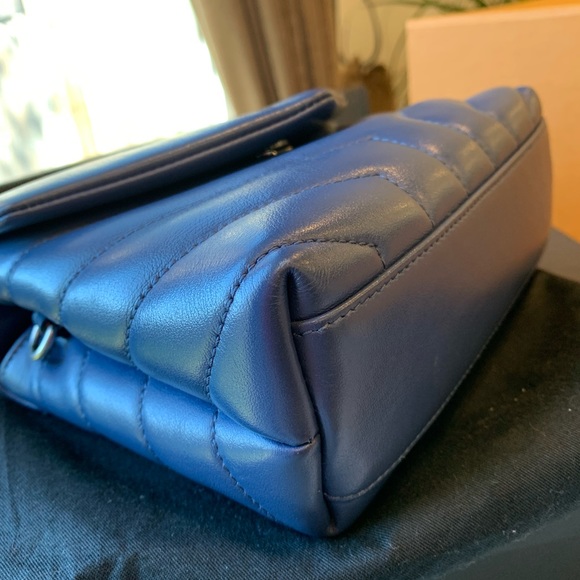 **SOLD** Yves Saint Laurent Toy Loulou bag ** SOLD - Picture 5 of 7